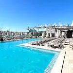2br Backyard Flat By Arco Collection Apartment *