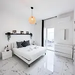 아파트 2br Backyard Flat By Arco Collection