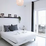 아파트 2br Backyard Flat By Arco Collection