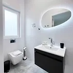 아파트 2br Backyard Flat By Arco Collection 슬리에마