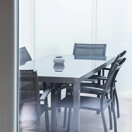 2br Backyard Flat By Arco Collection *