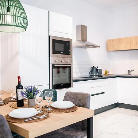 2br Backyard Flat By Arco Collection Apartment *