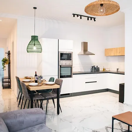 2br Backyard Flat By Arco Collection