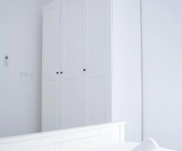 2br Backyard Flat By Arco Collection * Sliema