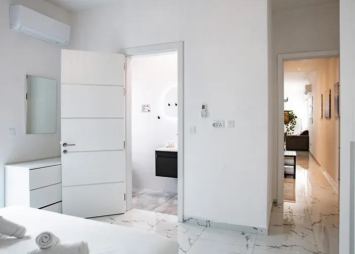 2br Backyard Flat By Arco Collection * Sliema