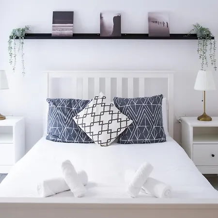 2beds Backyard Flat By Arcobnb *